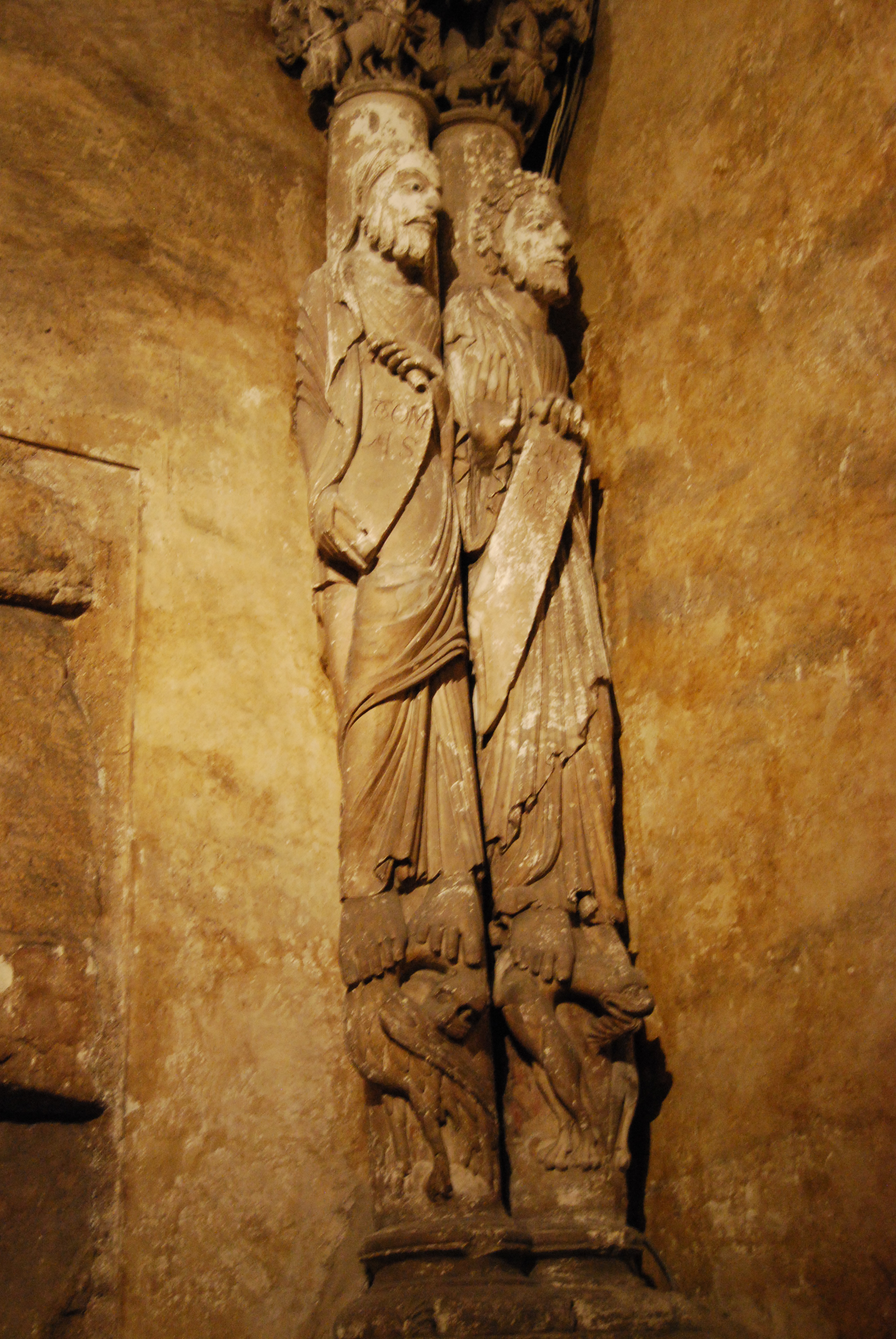 La intervención de Manuel Gómez-Moreno en la Cámara Santa de la catedral de Oviedo