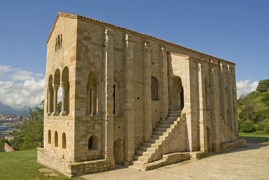 santa_maria_del_naranco_oviedo.jpg