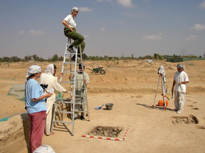 Emiratos-Arabes_5_equipo-H4_Carmen-del-Cerro.jpg