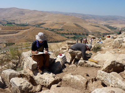 Jordania_Mutawwaq_2012_Equipo-trabajando_Juan-Muniz_Valentin-Alvarez.jpg